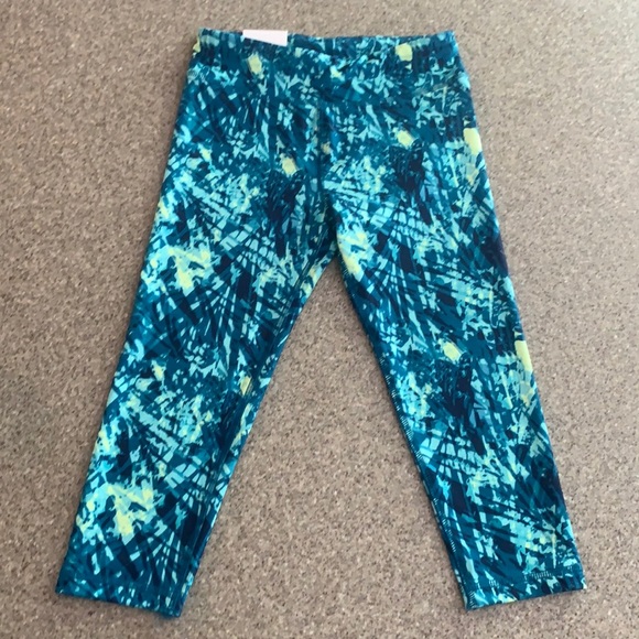 New Girls active capris